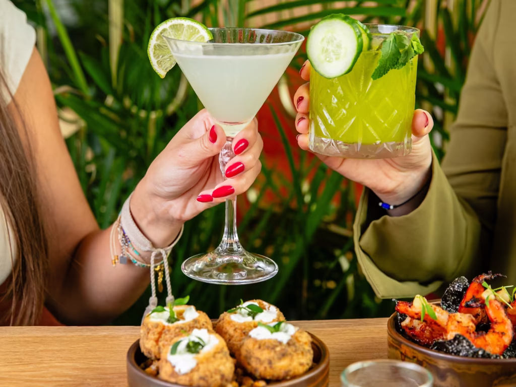 Cocktails et mezzés