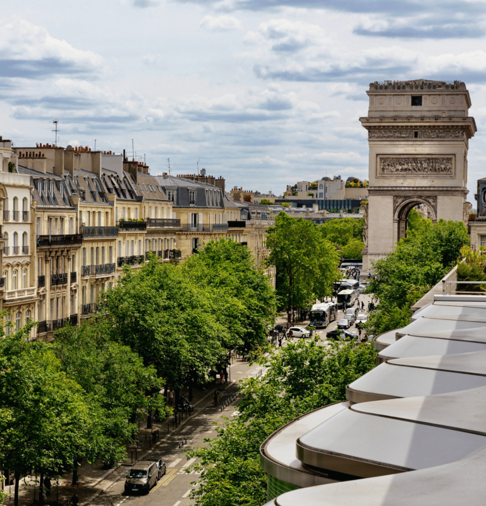 Arc de Triomphe vue Avenue Wagram